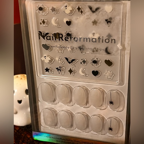 Nail Reformation Halloween 32  Nail Art Decoration Set / Stickers NIB - Picture 2 of 5